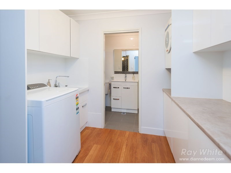 82 Nardie Street, Eight Mile Plains QLD 4113