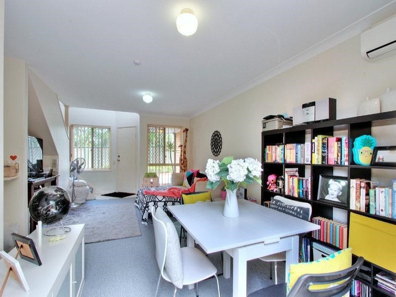 2/18 Daisy Hill Road, Daisy Hill QLD 4127