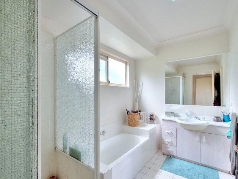 2/18 Daisy Hill Road, Daisy Hill QLD 4127