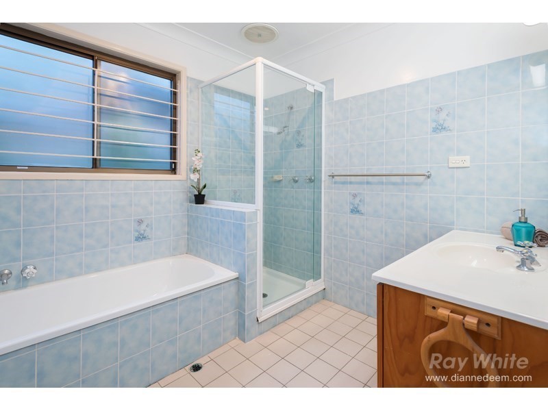 73 Brodie Street, Holland Park West QLD 4121