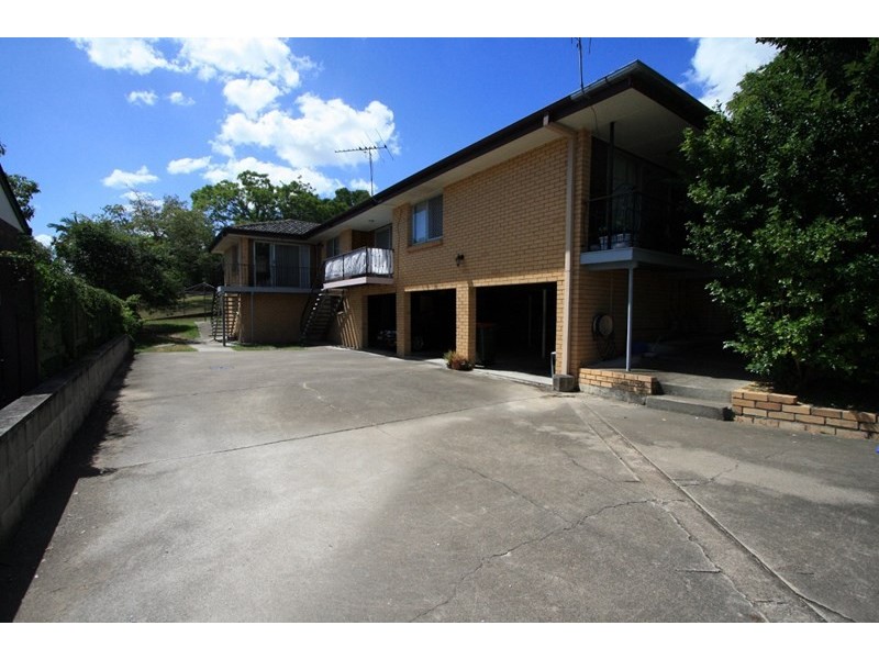 1/57 Crown Street, Holland Park West QLD 4121