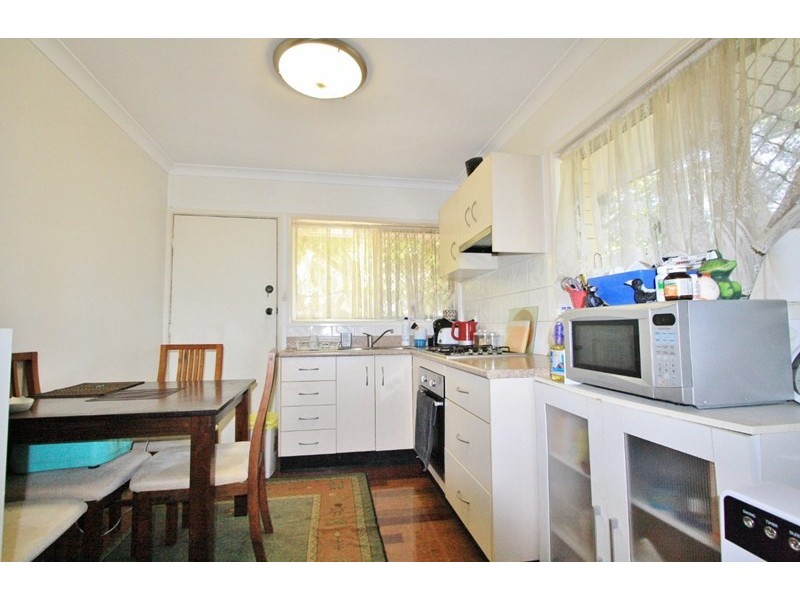 1/57 Crown Street, Holland Park West QLD 4121