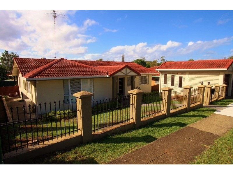 9 Honeysuckle Street, Mansfield QLD 4122