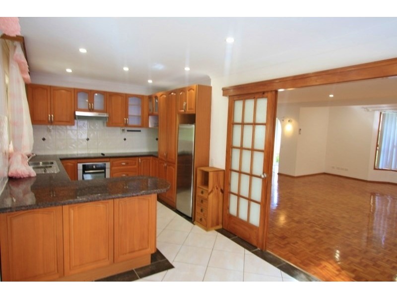 9 Honeysuckle Street, Mansfield QLD 4122