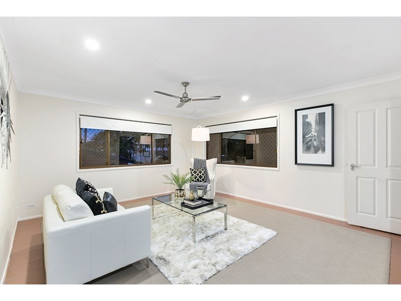 111 Crewe Street, Mount Gravatt East QLD 4122
