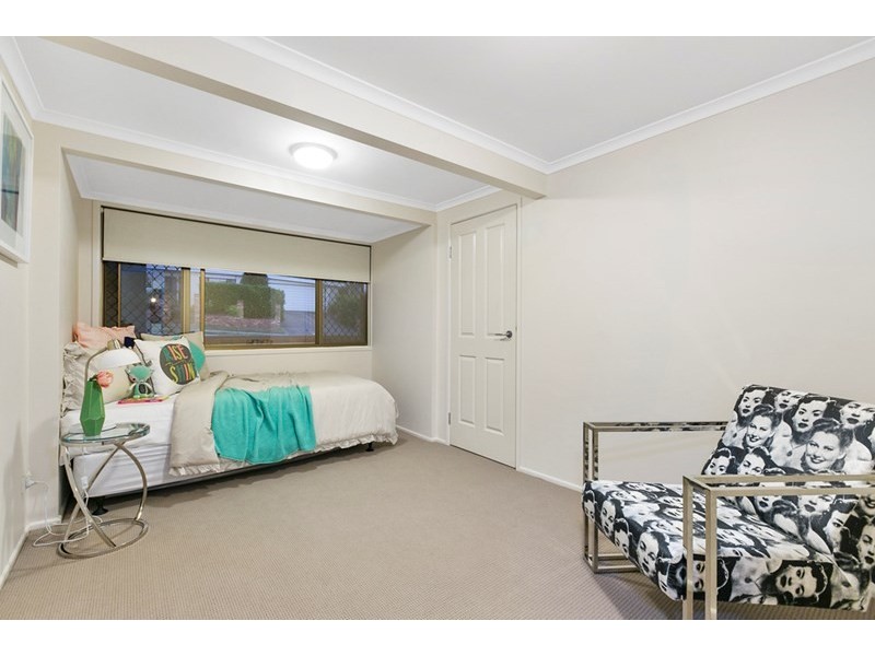 111 Crewe Street, Mount Gravatt East QLD 4122