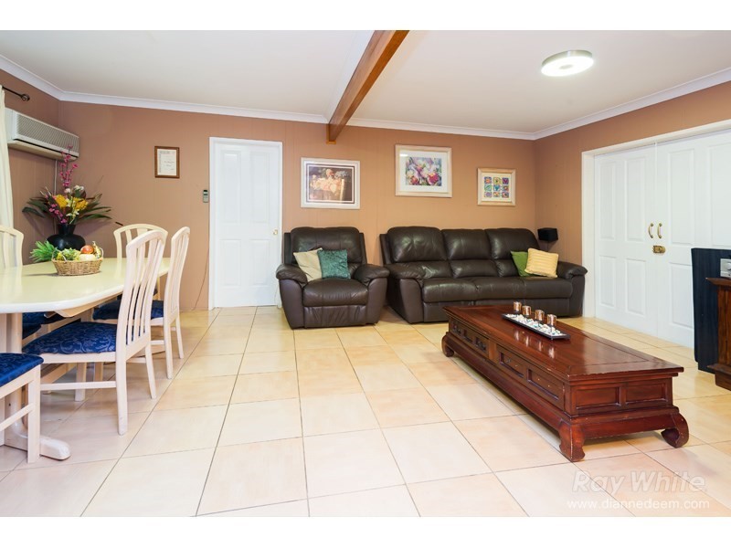 11 Cranberry Street, Eight Mile Plains QLD 4113