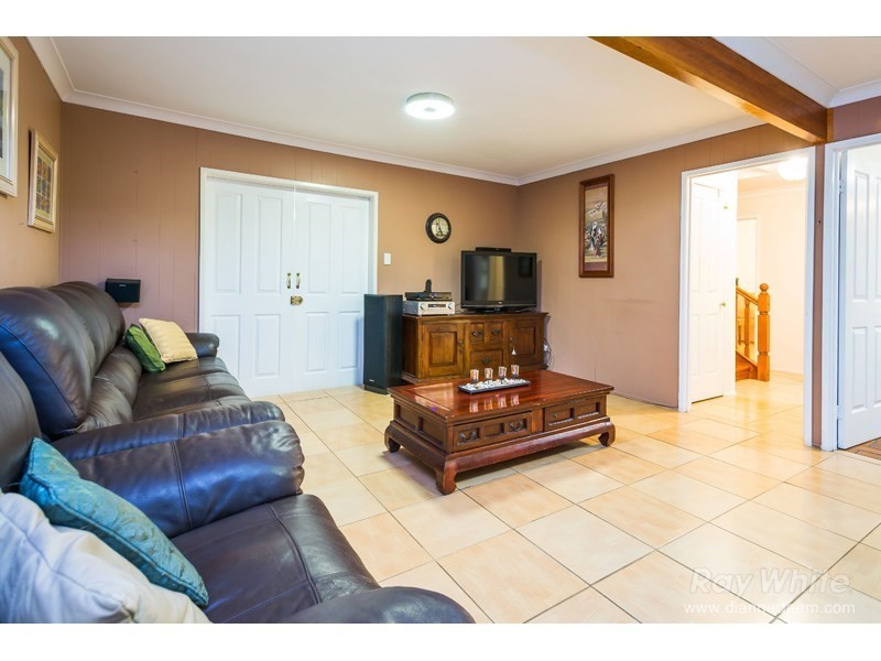 11 Cranberry Street, Eight Mile Plains QLD 4113