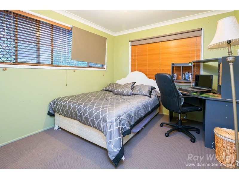 11 Cranberry Street, Eight Mile Plains QLD 4113