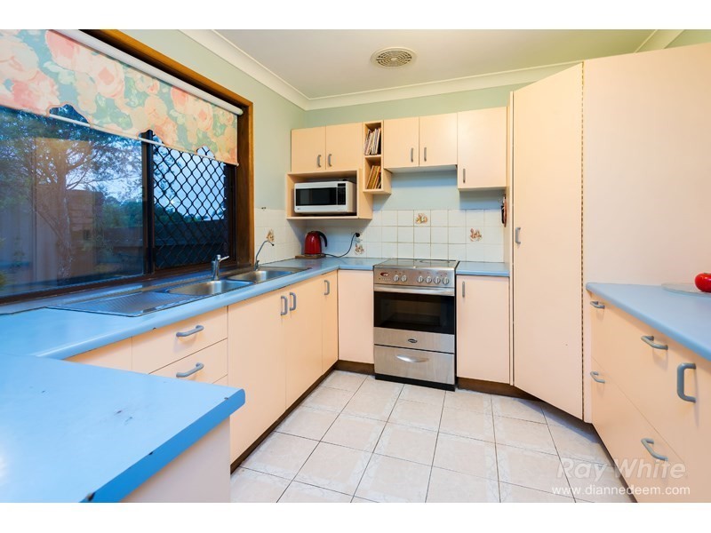 1 Narmar Court, Eight Mile Plains QLD 4113