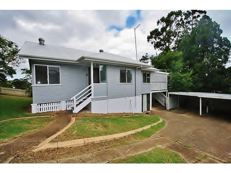 19 Diamond Street, Holland Park QLD 4121