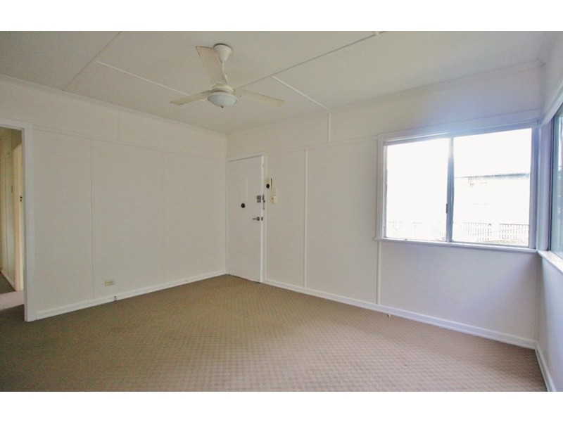 19 Diamond Street, Holland Park QLD 4121