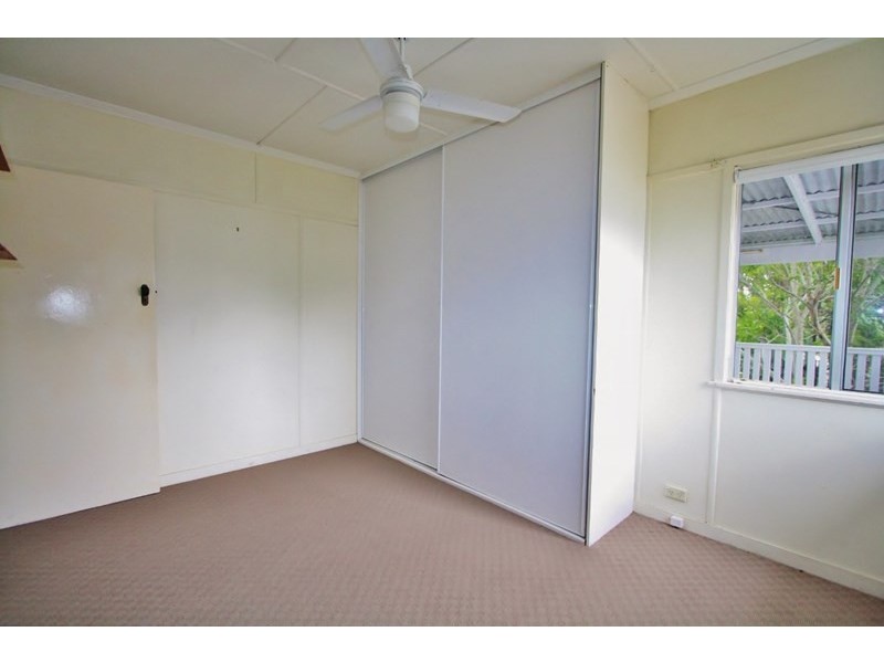 19 Diamond Street, Holland Park QLD 4121