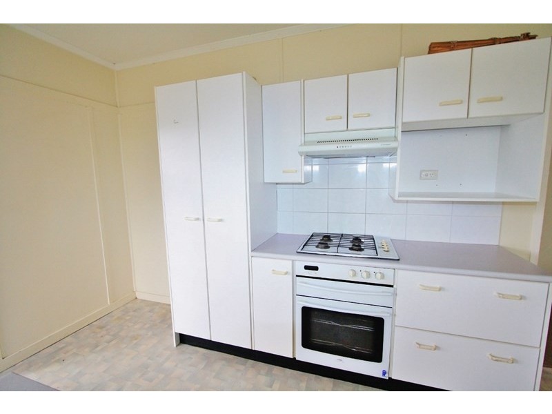 19 Diamond Street, Holland Park QLD 4121