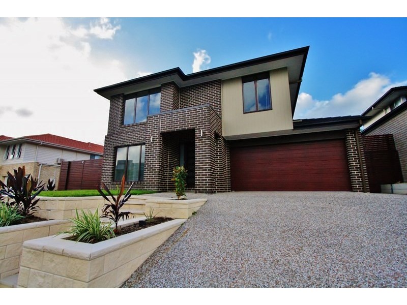 15 Mizen Place, Holland Park West QLD 4121