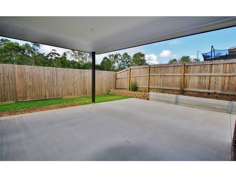 15 Mizen Place, Holland Park West QLD 4121