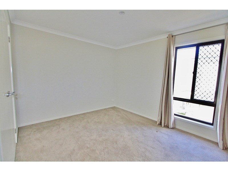 15 Mizen Place, Holland Park West QLD 4121