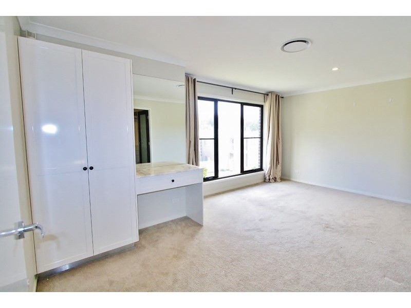 15 Mizen Place, Holland Park West QLD 4121