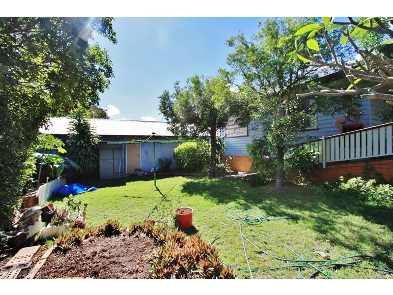 143 Burn Street, Camp Hill QLD 4152