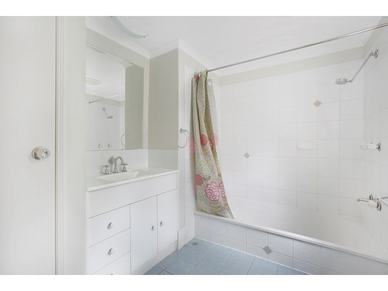 42 Abbotsleigh Street, Holland Park QLD 4121