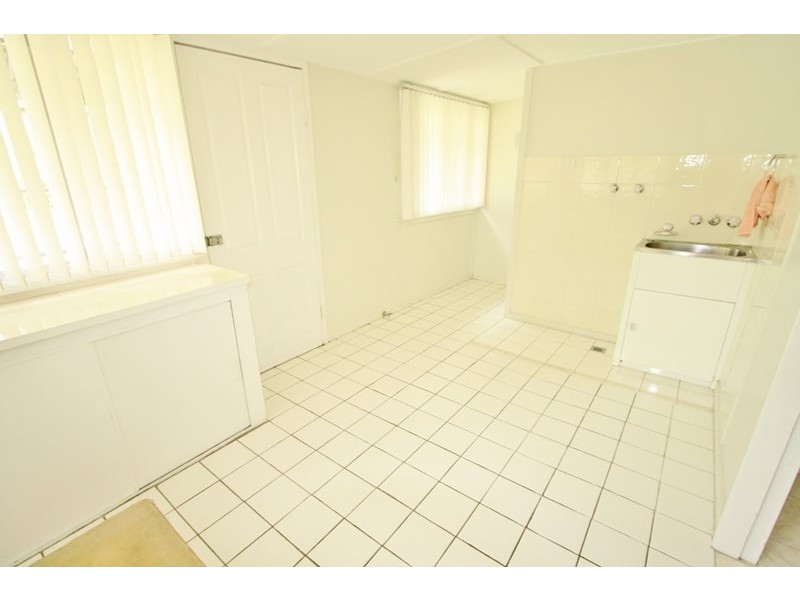 42 Abbotsleigh Street, Holland Park QLD 4121