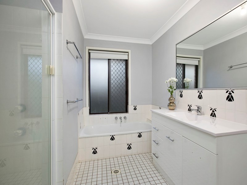 70 Terowi Street, Sunnybank Hills QLD 4109