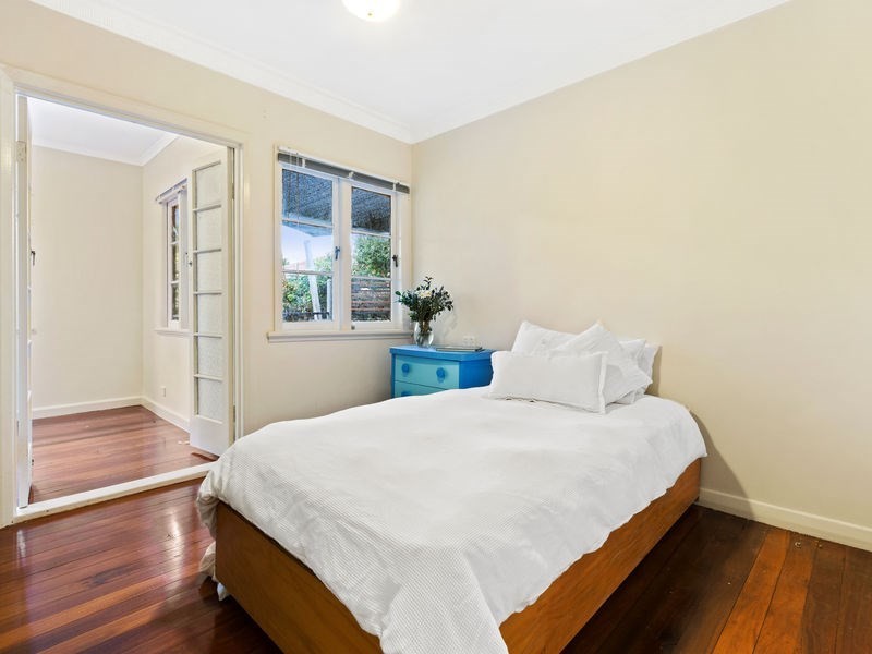 148 Cracknell Road, Tarragindi QLD 4121