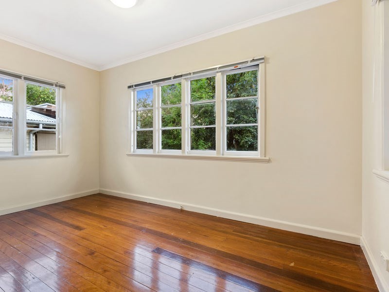 148 Cracknell Road, Tarragindi QLD 4121