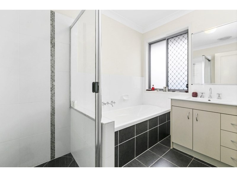 87 Logan Reserve Road, Waterford West QLD 4133