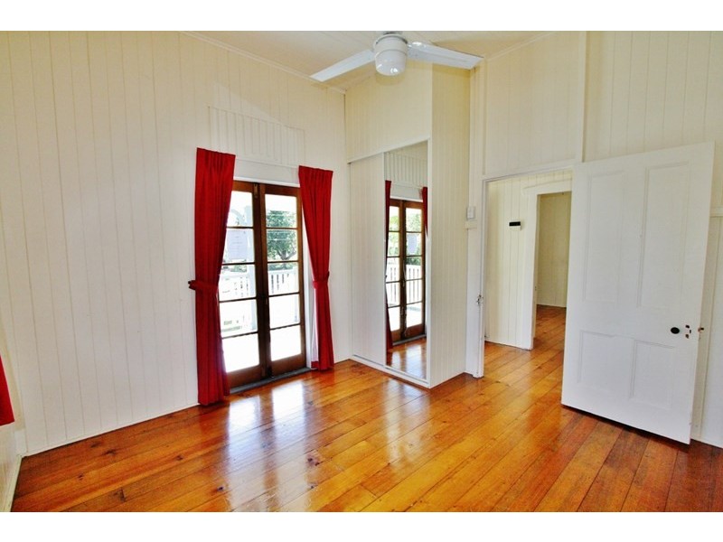 15 Hamel Road, Holland Park West QLD 4121