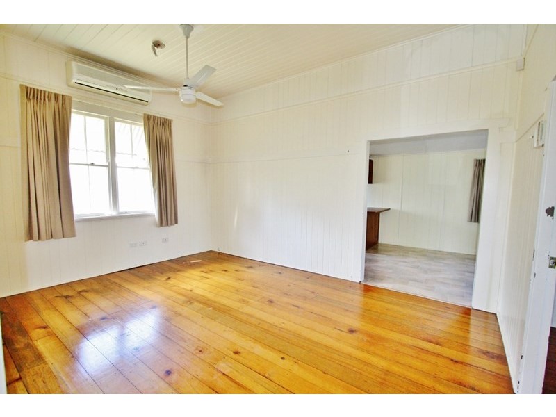 15 Hamel Road, Holland Park West QLD 4121