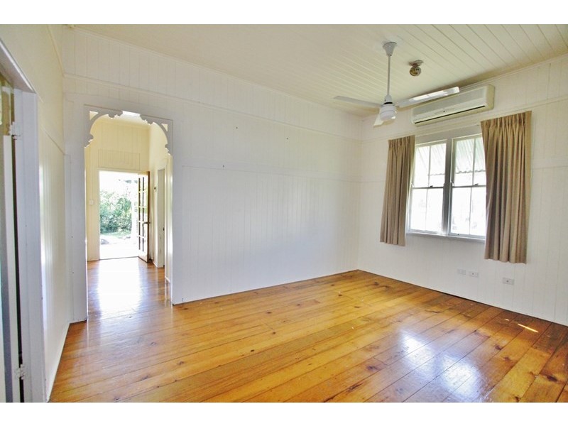 15 Hamel Road, Holland Park West QLD 4121