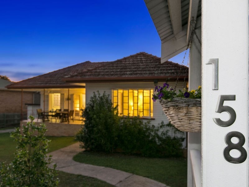 158 Beddoes Street, Holland Park QLD 4121