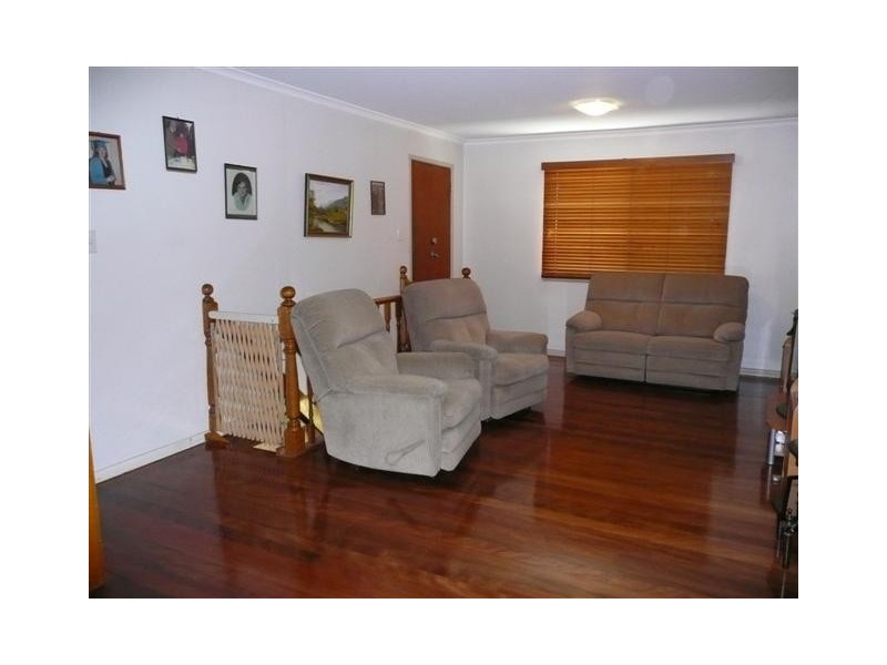 8 Joachim Street, Holland Park West QLD 4121