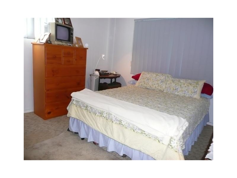 8 Joachim Street, Holland Park West QLD 4121