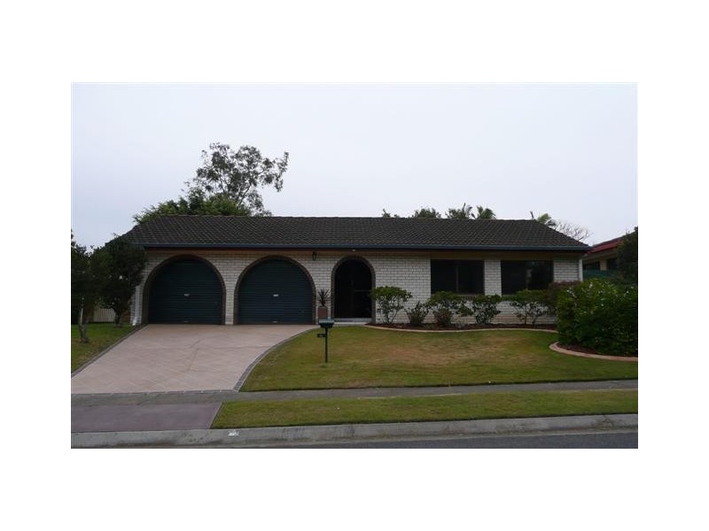 12 Winthrop Street, Wishart QLD 4122