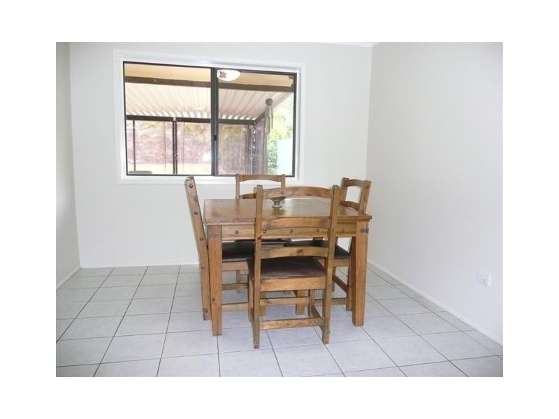 12 Winthrop Street, Wishart QLD 4122