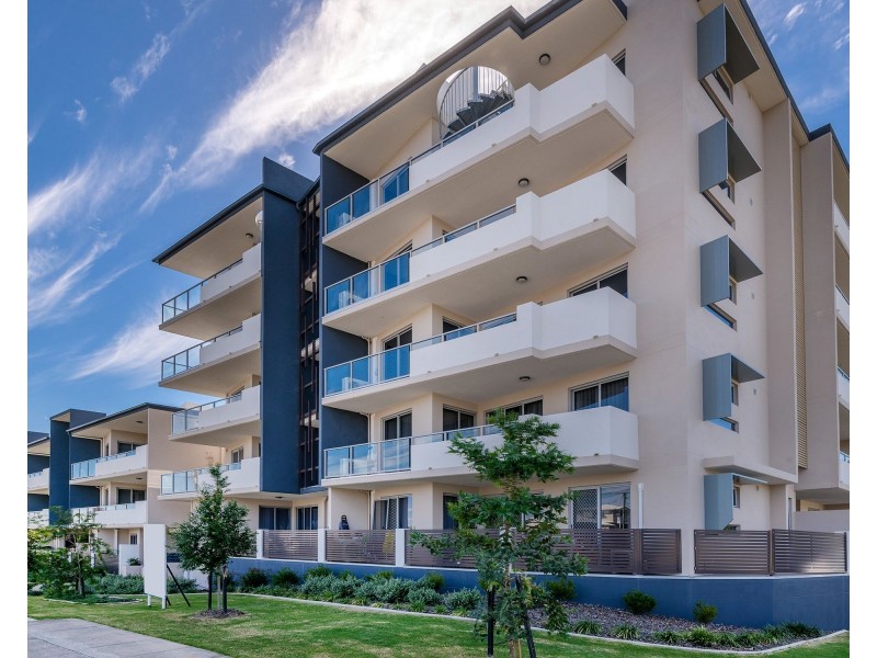 12/902 Logan Road, Holland Park West QLD 4121