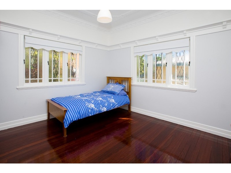 15 Lamette Street, Holland Park QLD 4121