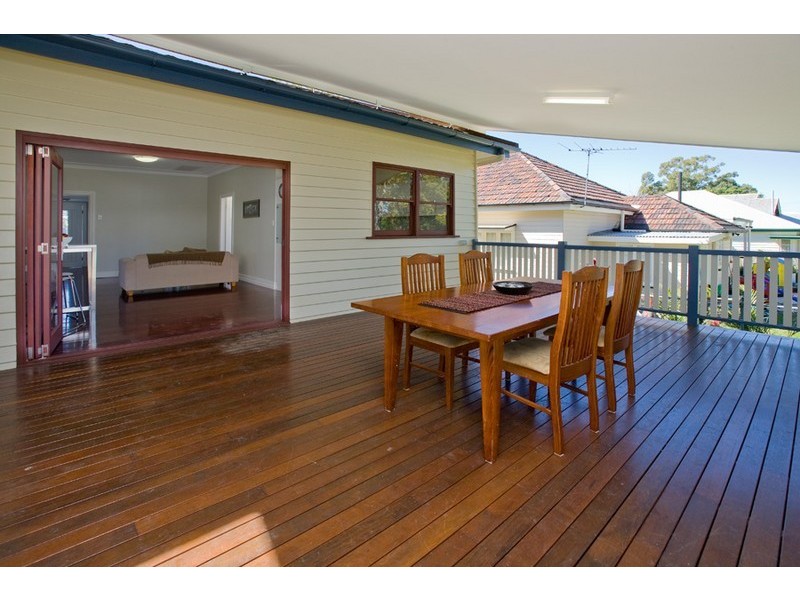 15 Lamette Street, Holland Park QLD 4121