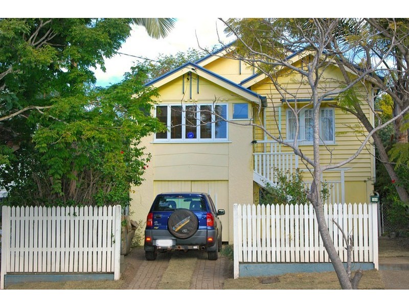 153 Cracknell Road, Tarragindi QLD 4121