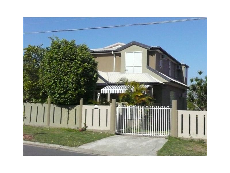 81 Greenmount Avenue, Holland Park QLD 4121