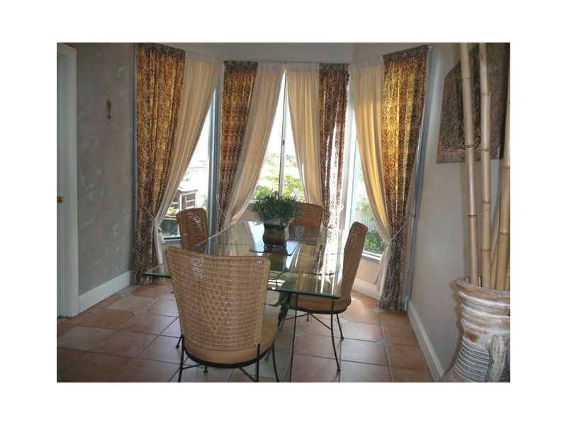 81 Greenmount Avenue, Holland Park QLD 4121