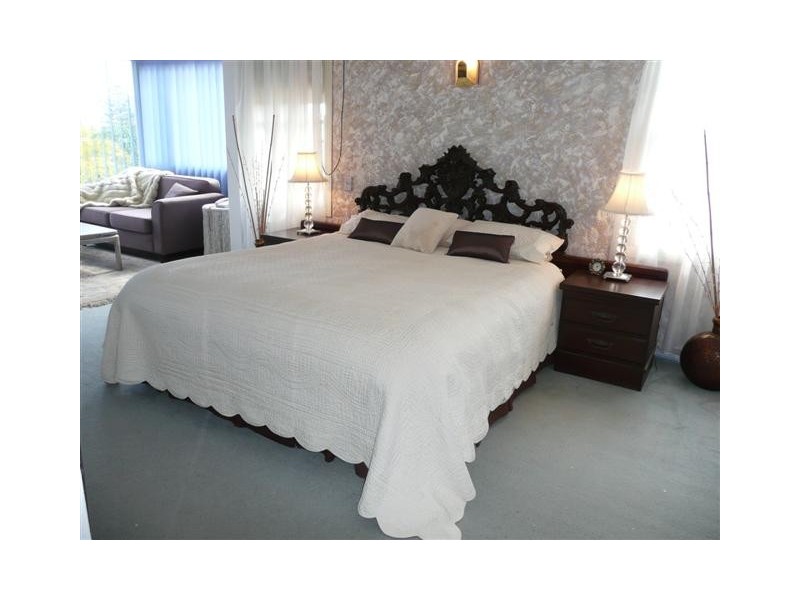 81 Greenmount Avenue, Holland Park QLD 4121