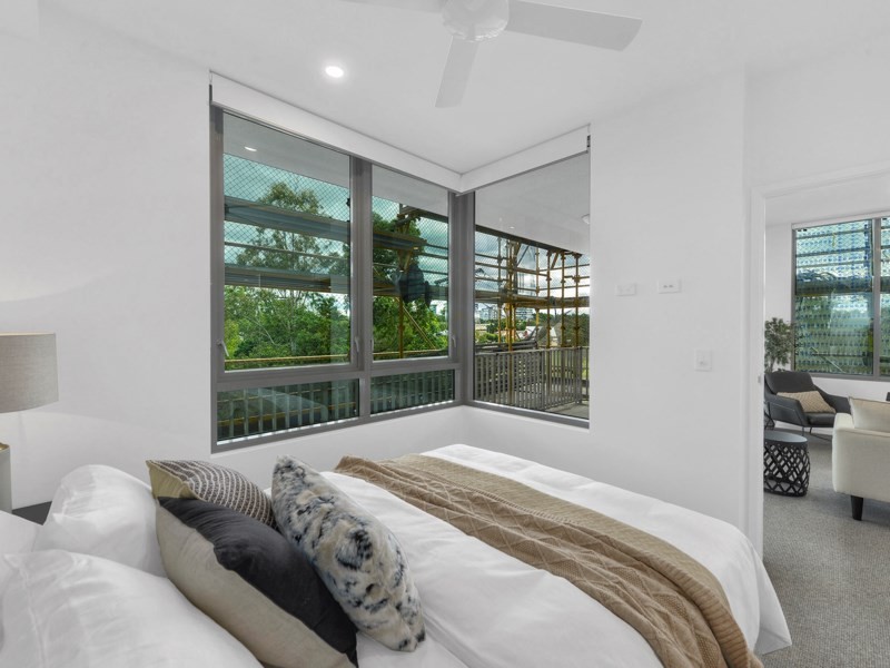 54 Lincoln Street, Greenslopes QLD 4120