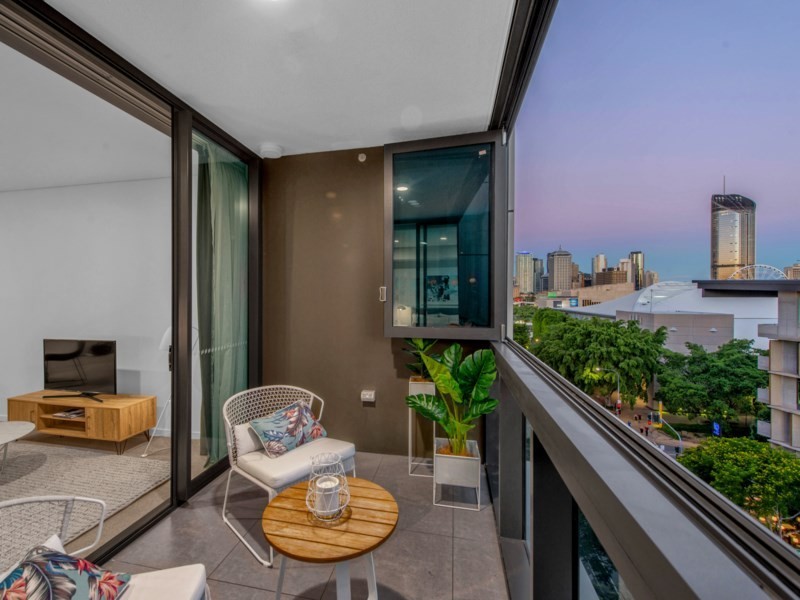 1007/109 Melbourne Street, South Brisbane QLD 4101