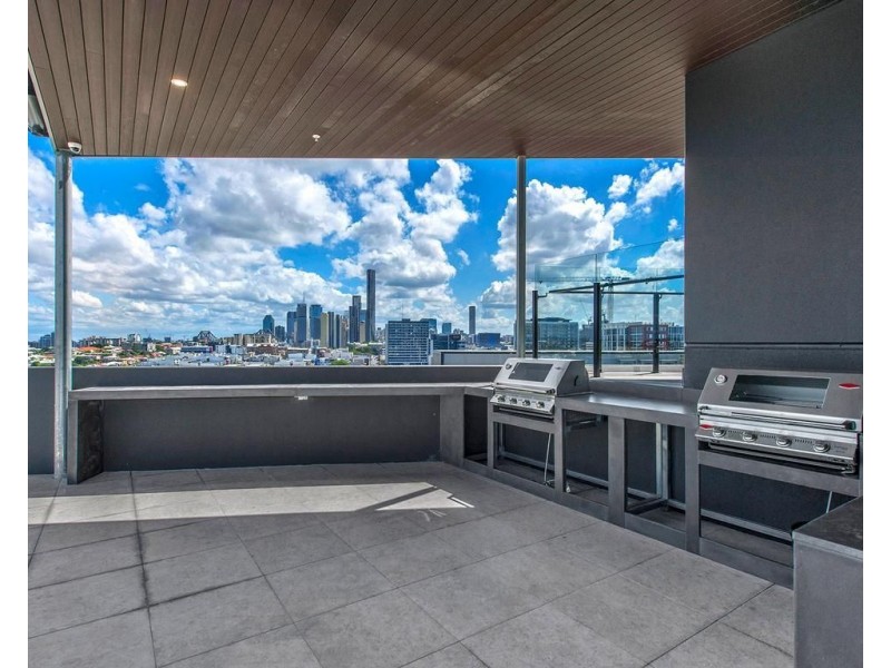 302/27 Commercial Road, Newstead QLD 4006