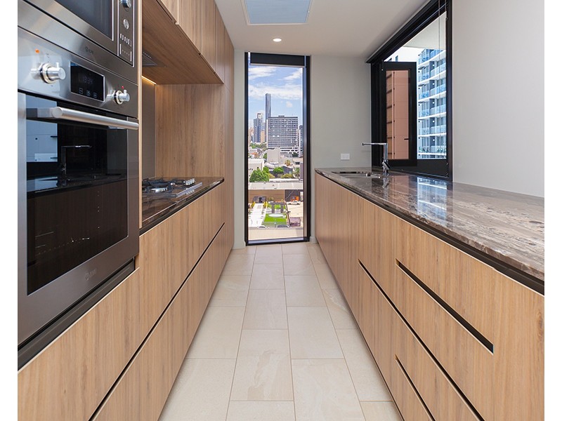 915/27 Commercial Road, Newstead QLD 4006