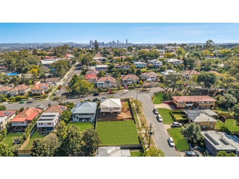 1 Rita Street, Holland Park QLD 4121