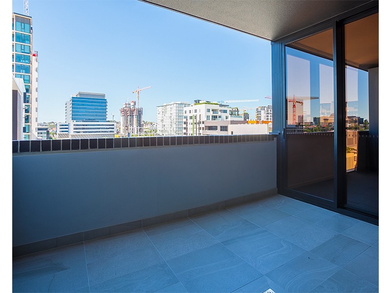 27 Commercial Road, Newstead QLD 4006